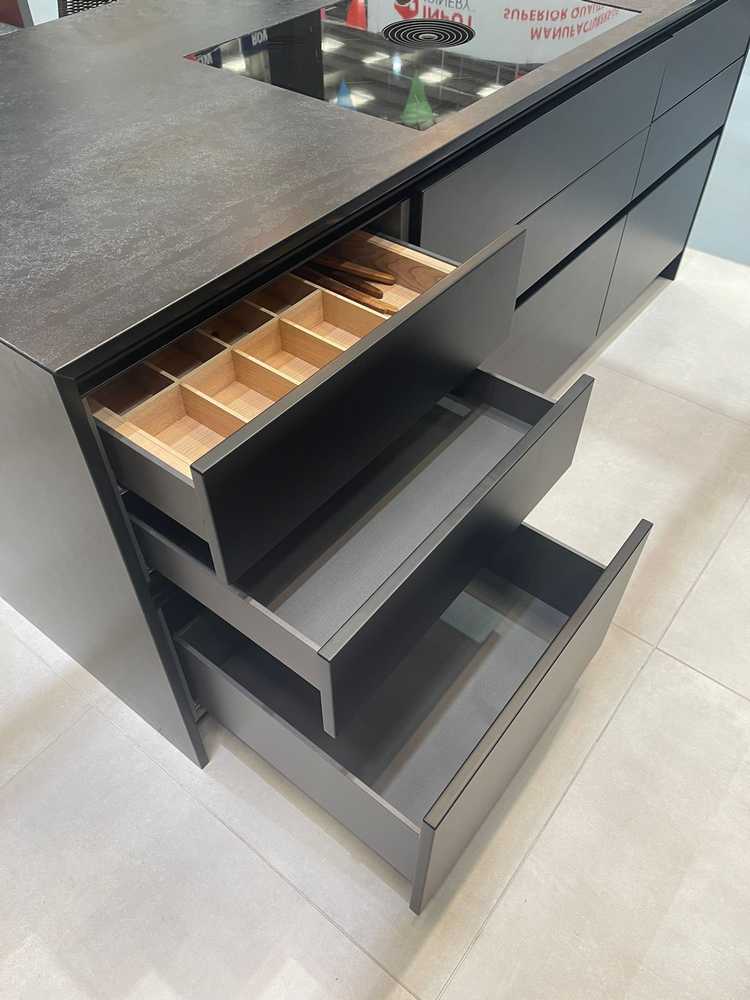 Ex-Display Hacker Premium Kitchen & Island – Bora Neff Siemens
